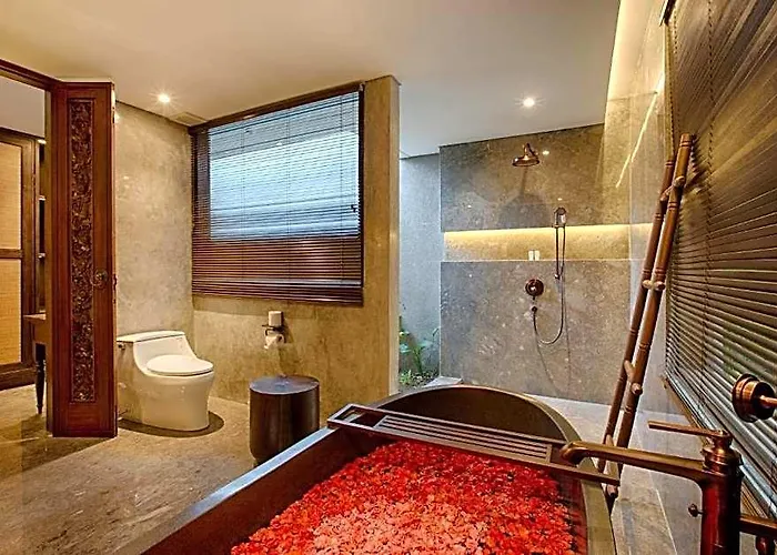 Villa Presidential 3br W/ Private Pool In Nusa Dua *