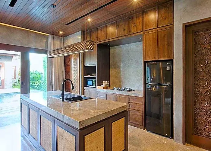 Villa Presidential 3br W/ Private Pool In Nusa Dua